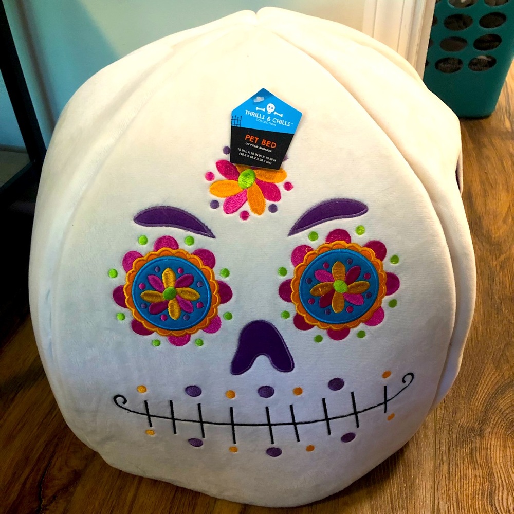 Day of the Dead Skull Pet Bed, Hammock, Teepee; Cat or Dog